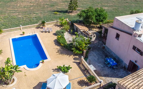 Can Josepot: Acqua, Pianta, Proprietà, Blu, Azzurro, Piscina, Costruzione, Mobili Da Esterno, Località Balneare, Architettura