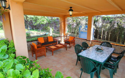 Marina: Proprietà, Portico, Camera, Terrazza, Immobiliare, Casa, Costruzione, Tavolo, Casa, Mobilia