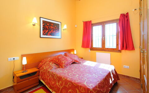 Del Azahar: Camera Da Letto, Letto, Camera, Mobilia, Lenzuolo, Proprietà, Bedding, Telaio Del Letto, Interior Design, Soffitto