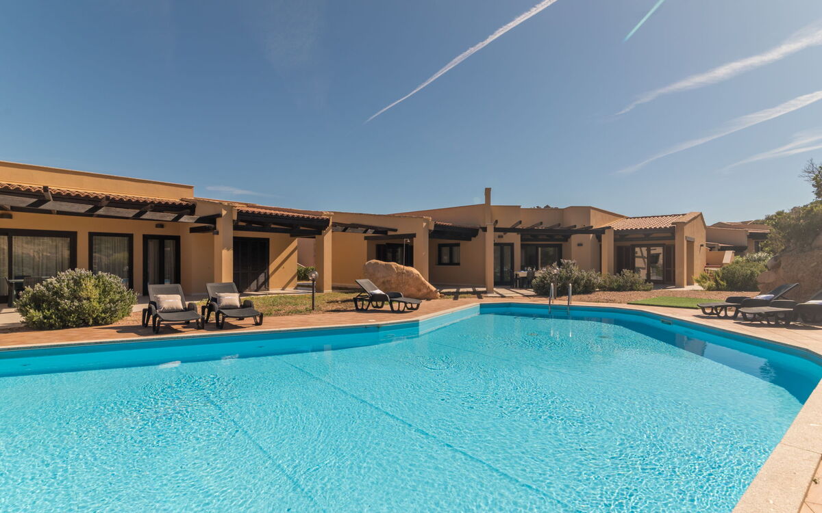 Costa Paradiso 380