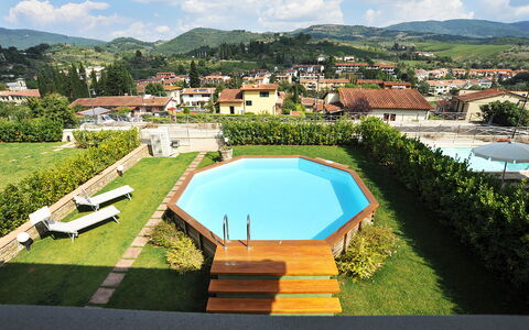 Casa Fabrizio: Acqua, Nube, Cielo, Pianta, Proprietà, Piscina, Costruzione, Azzurro, Albero, Montagna