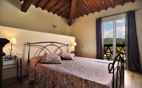 Casa Fabrizio: Proprietà, Mobilia, Costruzione, Finestra, Legna, Illuminazione, Comfort, Interior Design, Telaio Del Letto, Pavimento