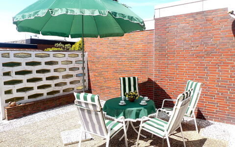 Sonnenschein: Ombrello, Proprietà, Mobilia, Tavolo, Immobiliare, Brick, Costruzione, Fashion Accessory, Camera, Terrazza