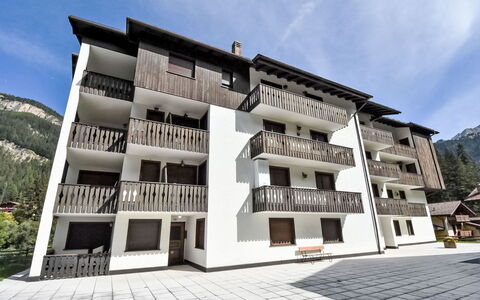 Canazei 270: Appartamento, Condominio, Piscina, Dock, Marina, Ricorrere, Hotel, Resort Citta ', Passerella
