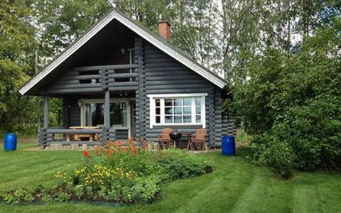 Kivilahti: Mobilia, Interior Design, Pavimentazione, Pavimento, Tavolo, Soffitto, Cucina & Sala Da Pranzo Tavolo, Illuminazione, Sedia, Casa