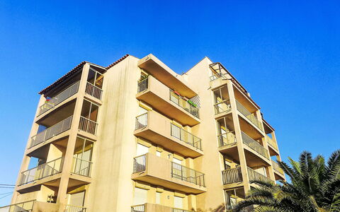Le Drakar: Giorno, Costruzione, Appartamento, Zona Residenziale, Facciata, Quartiere, Condominio, Casa, Urban Design, Insediamento Umano