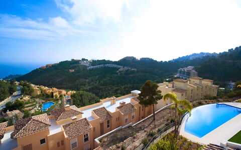 Altea 49: Immobiliare, Piscina, Collina, Tetto, Azzurro, Zona Residenziale, Casa, Hill Station, Villaggio, Estate