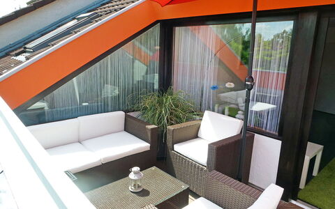 Weisenhorn: Proprietà, Mobilia, Costruzione, Tavolo, Interior Design, Shade, Pianta, Divano, Condominio, Zona Residenziale