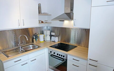 Weisenhorn: Proprietà, Camera, Cucina, Cabinetry, Controsoffitto, Mobilia, Interior Design, Costruzione, Casa, Apparecchio Major