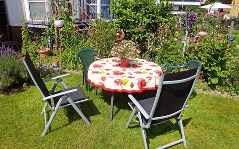 Weisenhorn: Sedia, Mobilia, Cortile, Tavolo Esterno, Giardino, Tavolo, Sedia Pieghevole, Backyard, Mobili Da Esterno, Prato