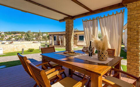 Rab Kampor 650: Proprietà, Costruzione, Camera, Immobiliare, Mobilia, Casa, Tavolo, Interior Design, Casa, Terrazza