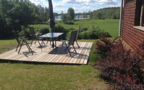 Jokela: Albero, Banca, Casa, Villetta, Lago, Stagno, Foresta, Log Cabin