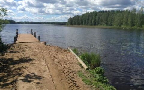 Jokela: Albero, Banca, Casa, Villetta, Lago, Stagno, Foresta, Log Cabin
