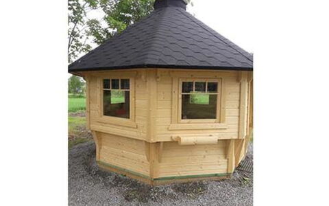 Jokela: Albero, Banca, Casa, Villetta, Lago, Stagno, Foresta, Log Cabin