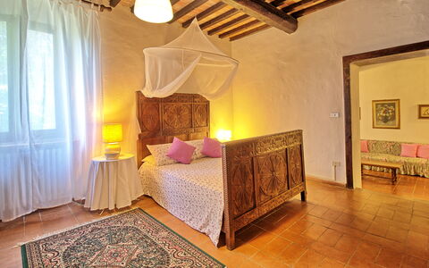 Villa Campogialli: Camera, Proprietà, Mobilia, Letto, Camera Da Letto, Interior Design, Costruzione, Pavimento, Lenzuolo, Soffitto