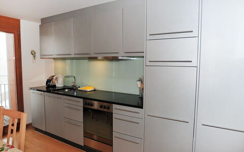 Eden Apt.d: Mobilia, Cabinetry, Controsoffitto, Camera, Cucina, Proprietà, Credenza, Cucina Stufa, Interior Design, Costruzione