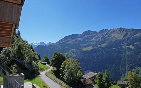 Roossi Apt. 1: Geografia Montane, Montagna, Natura, Catena Montuosa, Cielo, Highland, Hill Station, Alpi, Paesaggio Naturale, Proprietà
