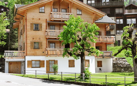Alpina Apt. Ch: Zona Residenziale, Casa, Proprietà, Costruzione, Casa, Quartiere, Architettura, Immobiliare, Appartamento, Albero