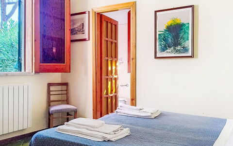 Orchidea: Legna, Interior Design, Casa, Color Legno, Latifoglie, Cornice, Camera Da Letto, Dipingere, Bedding, Letto