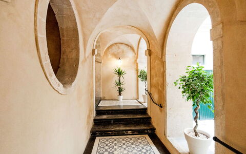 Romeo: Pianta, Costruzione, Pianta Della Casa, Architettura, Interior Design, Casa, Parete, Finestra, Le Scale, Tinte E Ombre