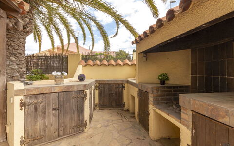 Nellyana: Proprietà, Costruzione, Camera, Architettura, Parete, Casa, Immobiliare, Casa, Arco, Soffitto