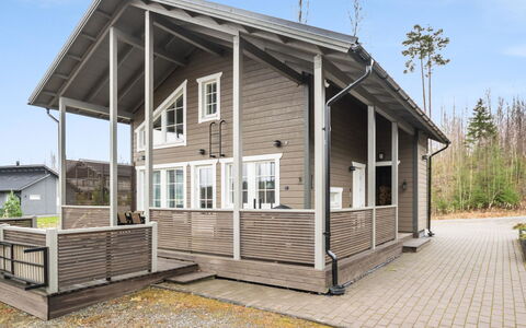 Villa Nummenranta 2: Legna, Raccordo, Casa, Villetta, Portico, Log Cabin, Legname, Capannone, Deck, Plank