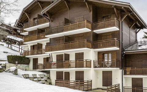 Saint Gervais 172: Cielo, Costruzione, Proprietà, Finestra, Neve, Casa, Porta, Pianta, Urban Design, Pendenza