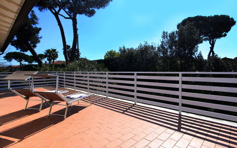 Silvia: Cielo, Montagna, Neve, Nube, Highland, Pendenza, Ricreazione All'Aperto, Albero, Congelamento, Terreno