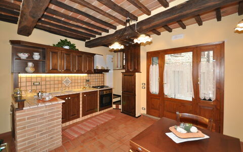 Casa Stefy: Proprietà, Costruzione, Camera, Mobilia, Interior Design, Soffitto, Casa, Immobiliare, Casa, Latifoglie
