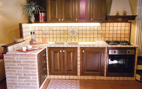 Casa Stefy: Mobilia, Cabinetry, Controsoffitto, Camera, Proprietà, Cucina, Pavimento, Piastrella, Interior Design, Lavello