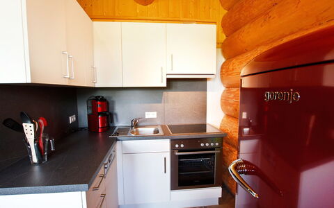 Grosserlach 100: Proprietà, Controsoffitto, Camera, Cucina, Cabinetry, Mobilia, Arancia, Cucina Stufa, Casa, Interior Design