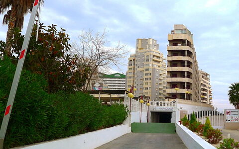Topacio Iv: Zona Residenziale, Architettura, Proprietà, Costruzione, Condominio, Immobiliare, Quartiere, Urban Design, Area Metropolitana, Zona Urbana