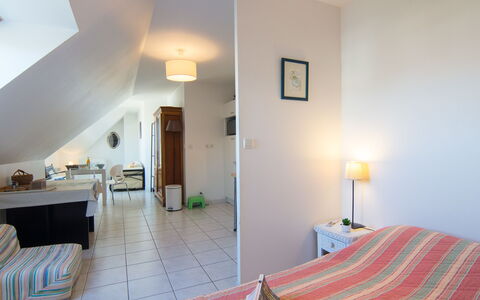 Aillerie: Mobilia, Costruzione, Comfort, Legna, Illuminazione, Interior Design, Pavimentazione, Pavimento, Casa