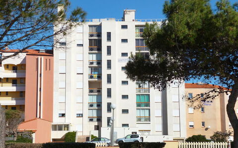 Le Barcarès 480: Zona Residenziale, Proprietà, Costruzione, Architettura, Casa, Giorno, Appartamento, Immobiliare, Quartiere, Condominio