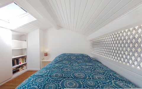 Le Platin: Interior Design, Legna, Soffitto, Camera Da Letto, Pavimento, Pavimentazione, Letto, Camera, Biancheria, Bedding
