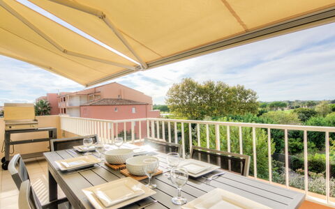 Bella Vista: Proprietà, Immobiliare, Costruzione, Soffitto, Casa, Tetto, Camera, Interior Design, Casa, Portico
