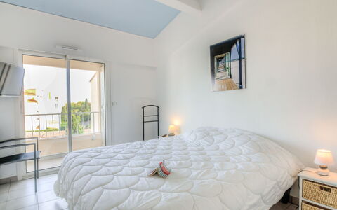 Bella Vista: Camera Da Letto, Proprietà, Mobilia, Camera, Letto, Telaio Del Letto, Interior Design, Immobiliare, Lenzuolo, Bedding