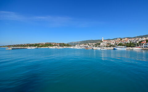 Novi Vinodolski 117: Corpo D'Acqua, Blu, Cielo, Mare, Acqua, Oceano, Risorse Idriche, Costa, Giorno, Azzurro