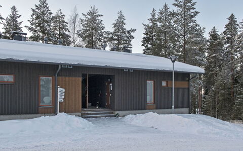 Aino: Villetta, Casa, Casa, Edifici Giardino, Raccordo, Log Cabin, Agriturismo, Estate, Capannone, Cortile
