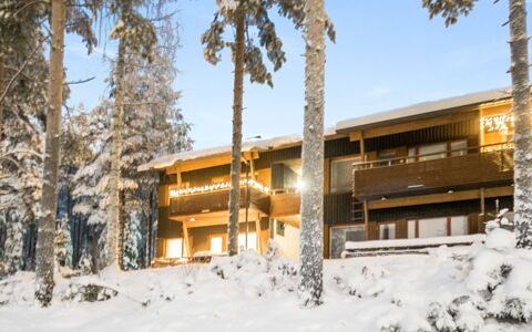 Aino: Villetta, Casa, Casa, Edifici Giardino, Raccordo, Log Cabin, Agriturismo, Estate, Capannone, Cortile
