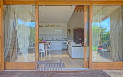 Capannino: Proprietà, Camera, Casa, Costruzione, Porta, Mobilia, Interior Design, Casa, Porta A Casa, Immobiliare