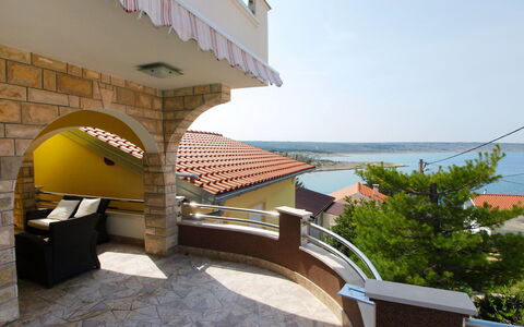 Novigrad (Zadar) 126: Proprietà, Architettura, Immobiliare, Costruzione, Giallo, Balcone, Casa, Appartamento, Tetto, Vacanza