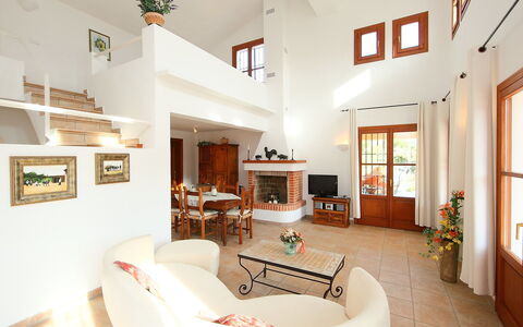 Ca Toni: Proprietà, Camera, Interior Design, Costruzione, Soffitto, Soggiorno, Mobilia, Casa, Immobiliare, Casa