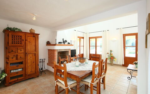 Ca Toni: Proprietà, Camera, Mobilia, Costruzione, Casa, Immobiliare, Interior Design, Sala Da Pranzo, Pavimento, Soffitto