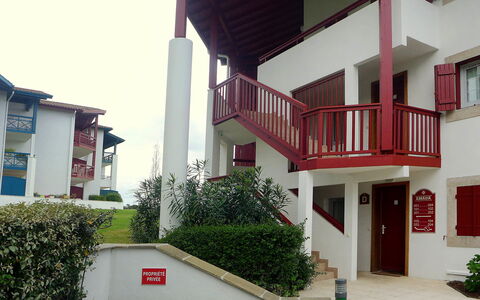 Les Terrasses D'Arcangues: Zona Residenziale, Casa, Balcone, Portico, Hacienda, Dipingere, Villa, Gesso