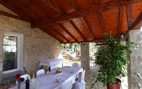 Villa Sandra: Proprietà, Costruzione, Camera, Soffitto, Casa, Immobiliare, Mobilia, Fascio, Villa, Interior Design