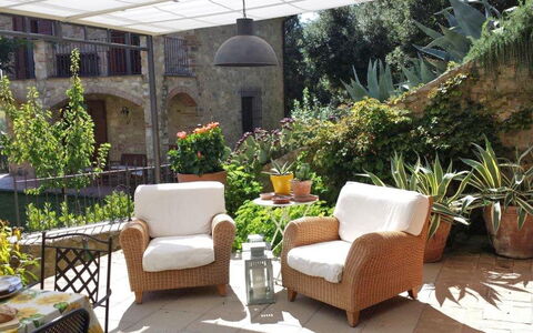 Villa Nova: Proprietà, Terrazza, Mobilia, Di Vimini, Camera, Costruzione, Backyard, Casa, Interior Design, Immobiliare