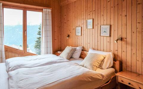 Biquinou: Costruzione, Mobilia, Proprietà, Comfort, Luce, Legna, Telaio Del Letto, Finestra, Interior Design, Architettura