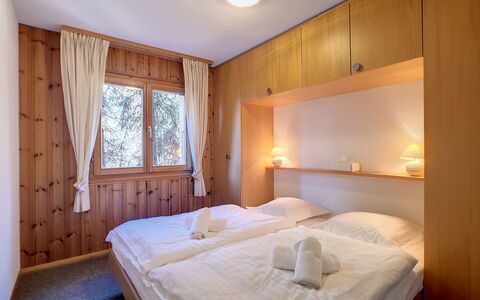Les Cretes Ii: Mobilia, Proprietà, Comfort, Costruzione, Finestra, Tessile, Interior Design, Illuminazione, Legna, Letto