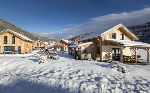 Murau 202: Cielo, Neve, Nube, Finestra, Montagna, Costruzione, Pendenza, Casa, Congelamento, Villetta
